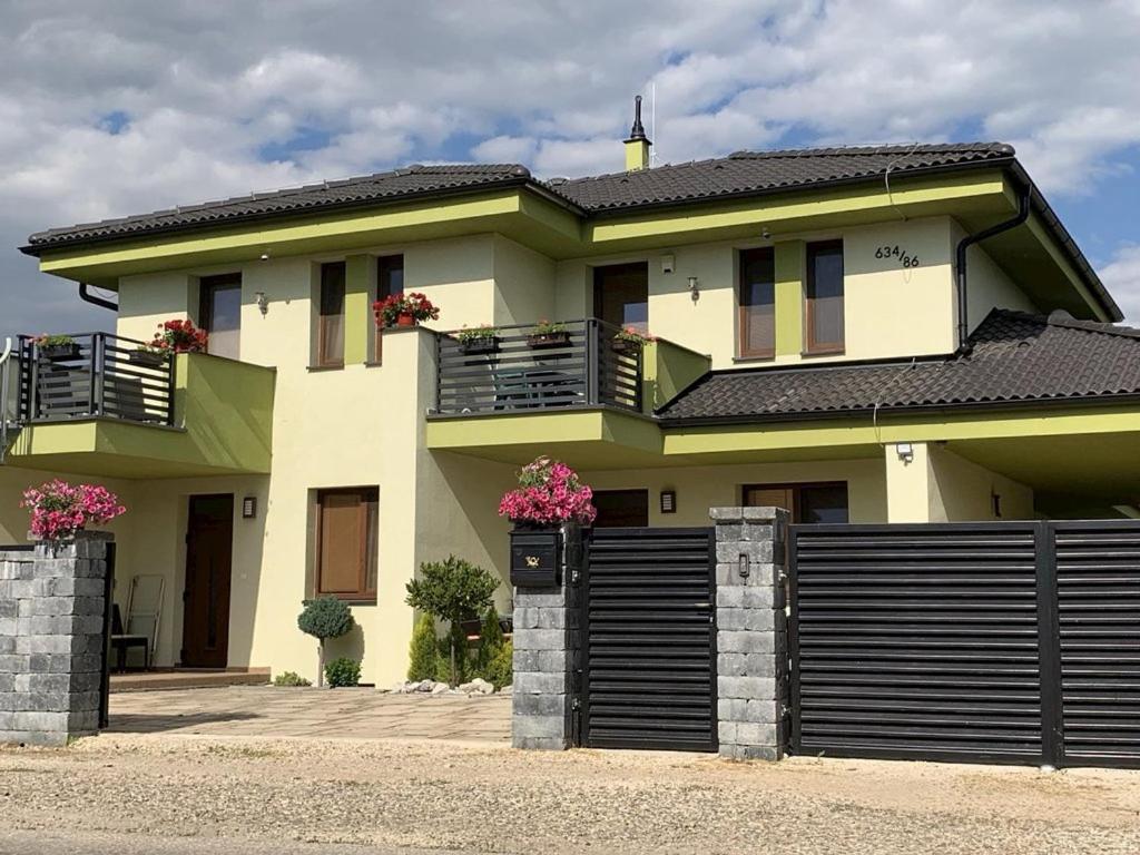 Apartmany Zeleny Dom Podhájska Exterior foto